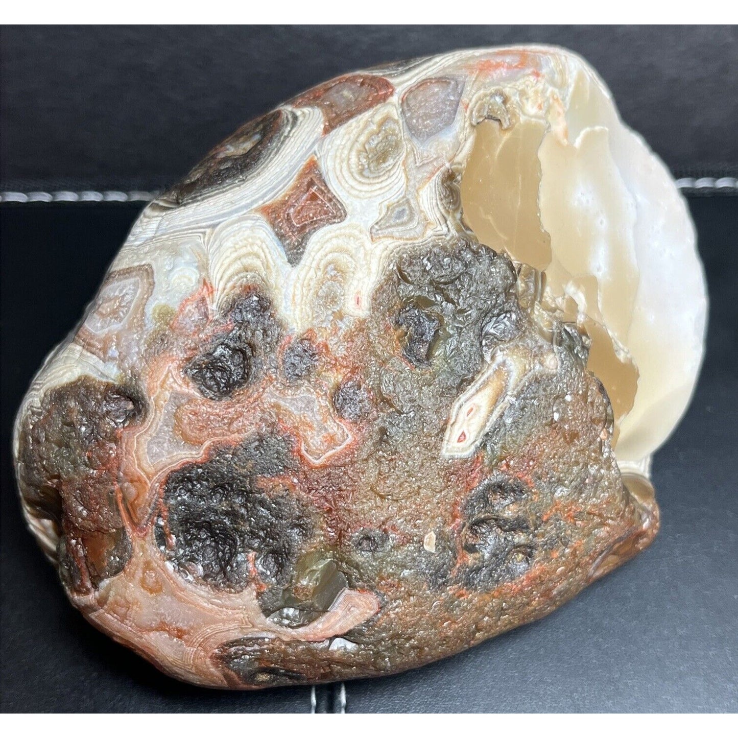 2 Lb 8 oz King Of Peelers Swirl Banded Lake Superior Agate. Centerpiece.